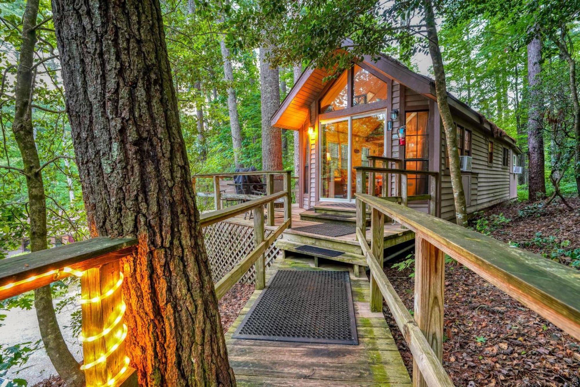 Cascades Inn Tiger Eksteriør bilde
